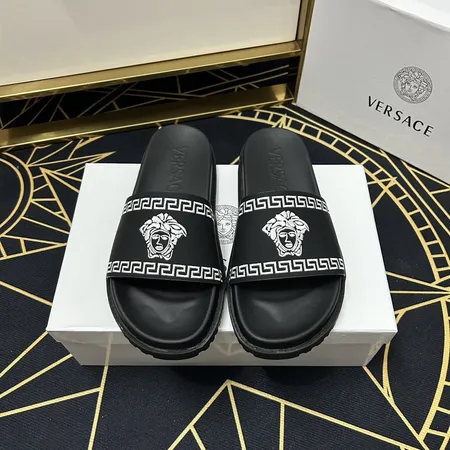 ヴェルサーチ スリッパ