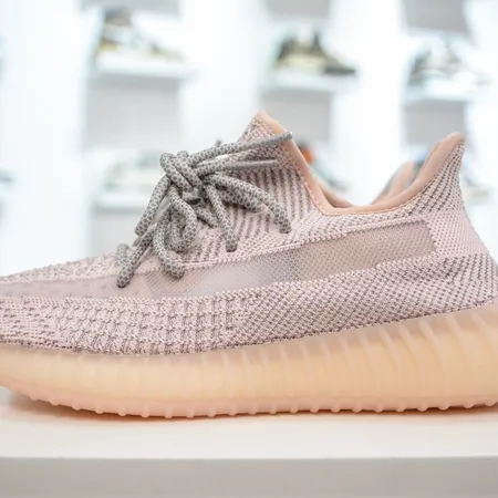 アディダス スニーカー