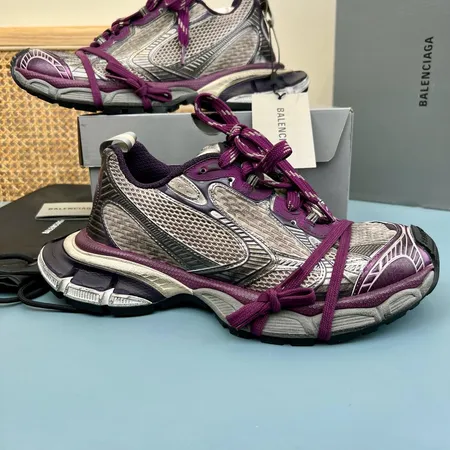 バレンシアガ スニーカー