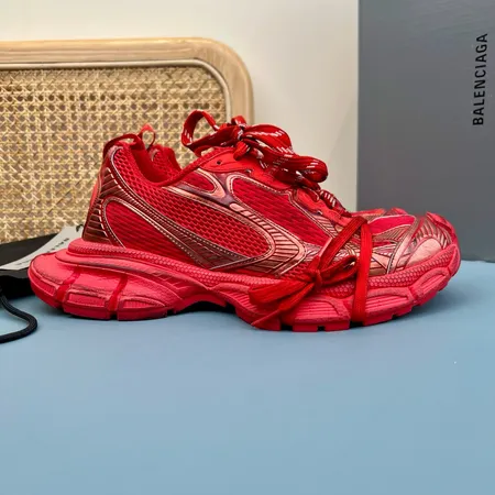 バレンシアガ スニーカー