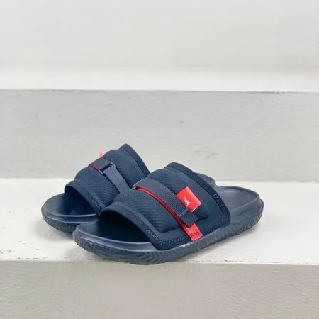 ナイキ スリッパ