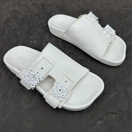 ロエベ スリッパ