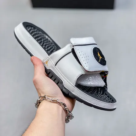 ナイキ スリッパ