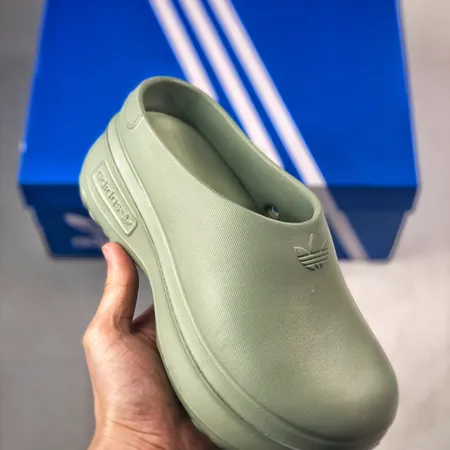 アディダス スリッパ