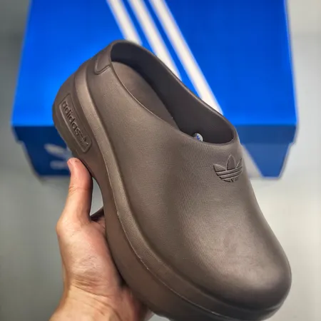 アディダス スリッパ