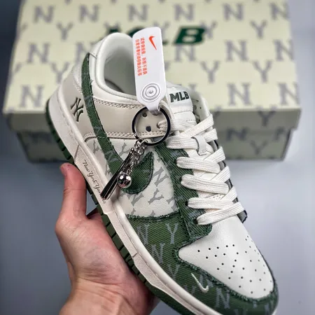 ナイキ カジュアルシューズ