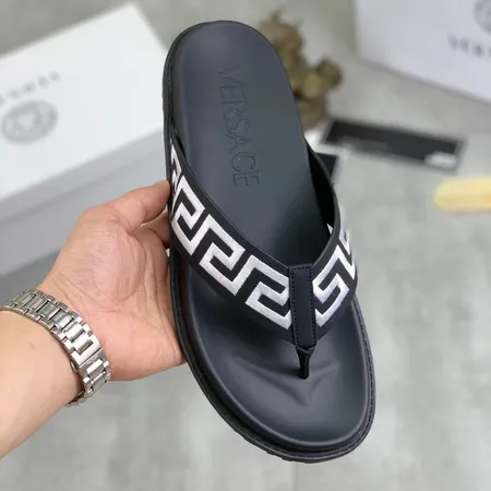 ヴェルサーチ スリッパ