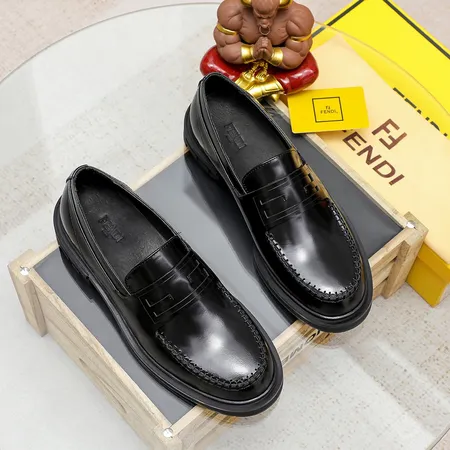 フェンディ ビジネスシューズ