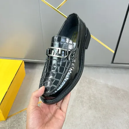 フェンディ ビジネスシューズ