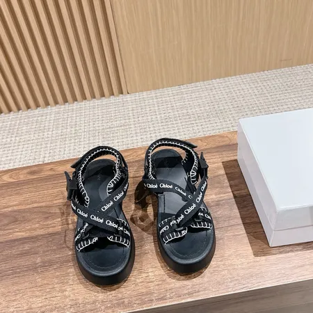 クロエ サンダル