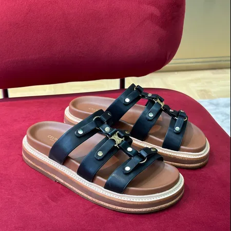 セリーヌ スリッパ