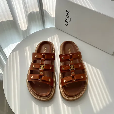 セリーヌ スリッパ