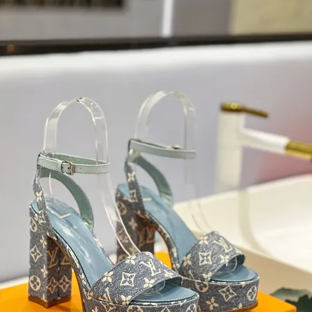 ルイヴィトン サンダル