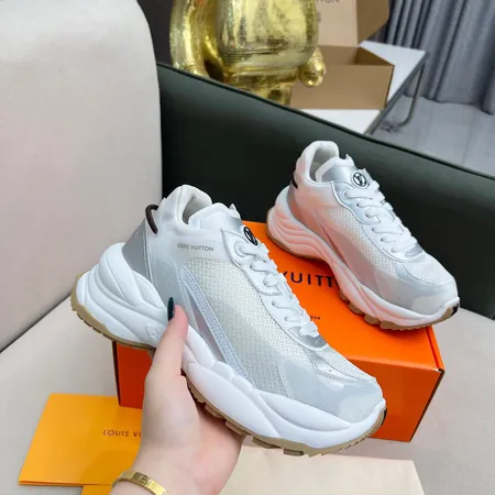 ルイヴィトン スニーカー