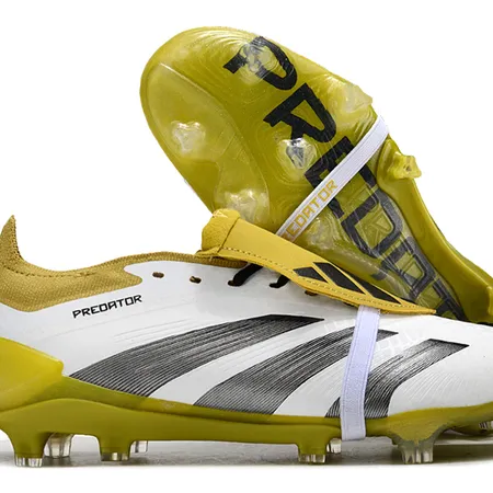 アディダス スニーカー