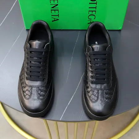 ボッテガ ヴェネタ カジュアルシューズ