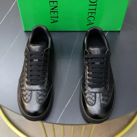 ボッテガ ヴェネタ カジュアルシューズ