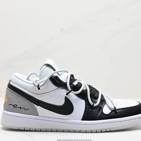 ナイキ カジュアルシューズ