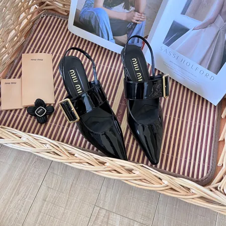 ミュウミュウ サンダル