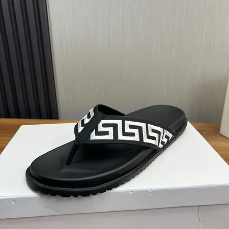 ヴェルサーチ スリッパ