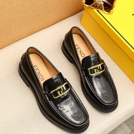 フェンディ ビジネスシューズ