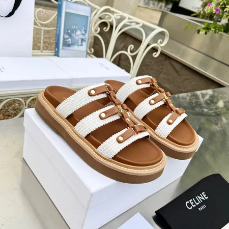 セリーヌ スリッパ