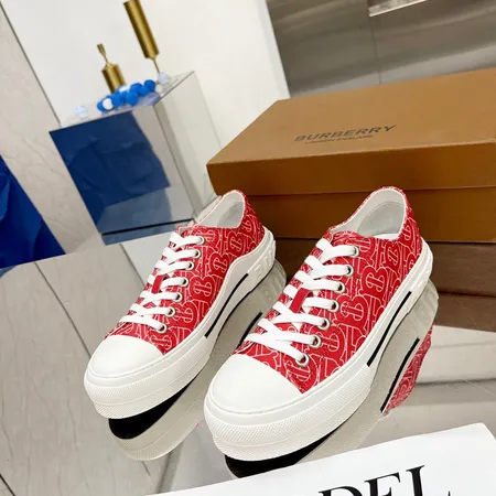 バーバリー ス カジュアルシューズ