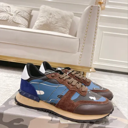 ヴァレンティノ スニーカー