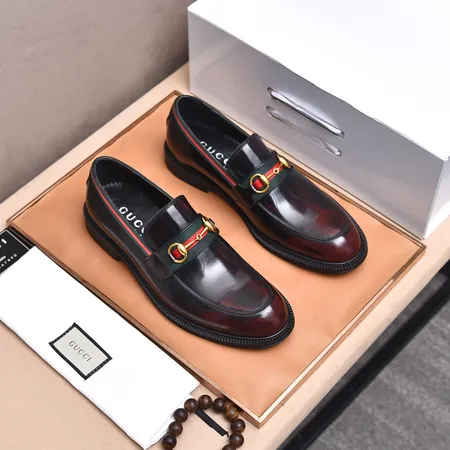 グッチ ビジネスシューズ