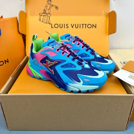 ルイヴィトン スニーカー