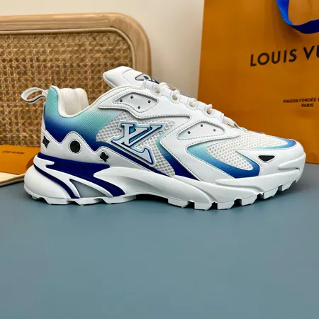 ルイヴィトン スニーカー