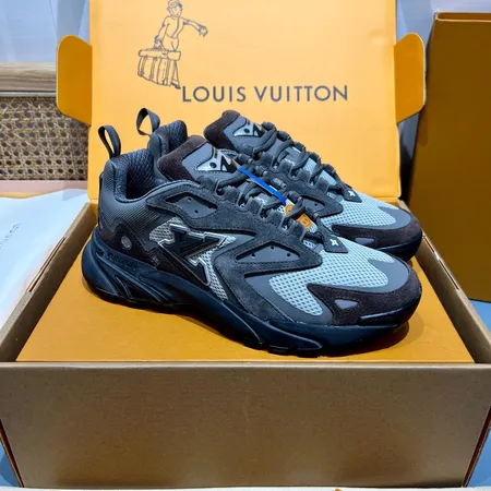 ルイヴィトン スニーカー