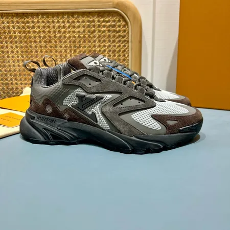 ルイヴィトン スニーカー