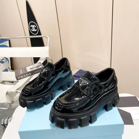 プラダ ビジネスシューズ