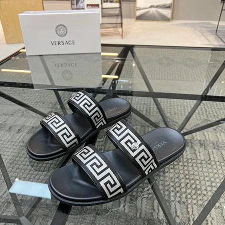 ヴェルサーチ スリッパ