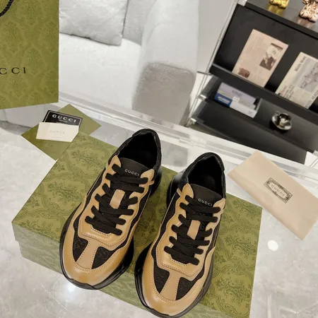 グッチ スニーカー