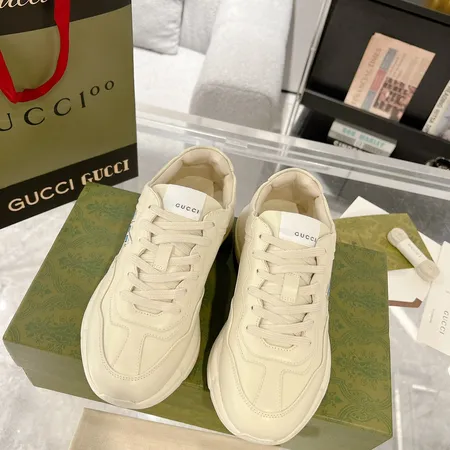 グッチ スニーカー