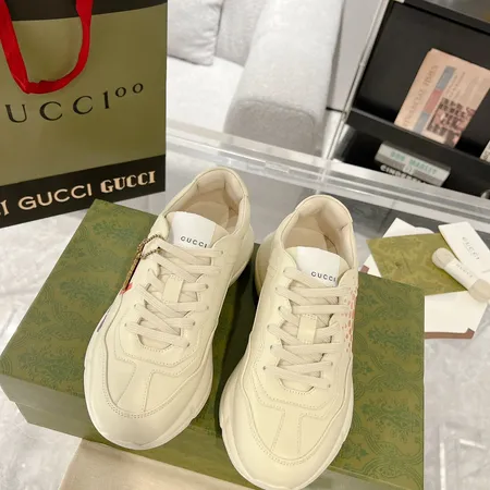 グッチ スニーカー