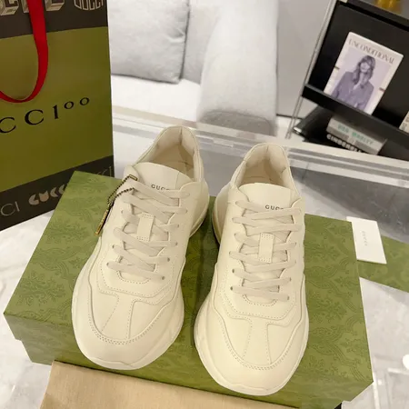 グッチ スニーカー