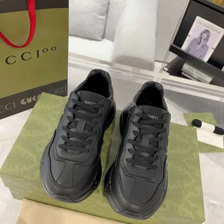 グッチ スニーカー