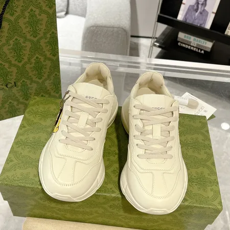 グッチ スニーカー