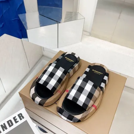 バーバリー ス スリッパ