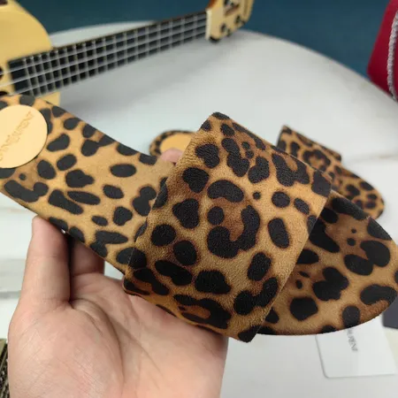 イブサンローラン スリッパ