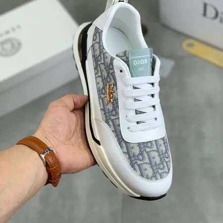 ヴェルサーチ カジュアルシューズ