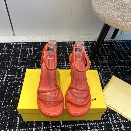 フェンディ サンダル