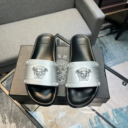 ヴェルサーチ スリッパ