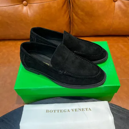 ボッテガ ヴェネタ ビジネスシューズ