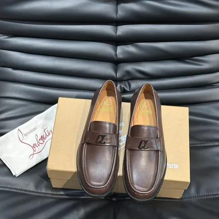 クリスチャン・ルブタン ビジネスシューズ