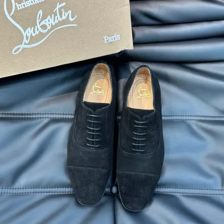 クリスチャン・ルブタン ビジネスシューズ