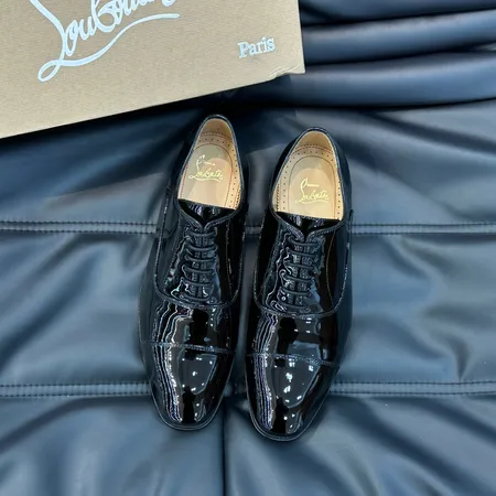 クリスチャン・ルブタン ビジネスシューズ